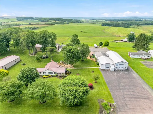 1951 New Centerville Rd, Somerset, PA 15501