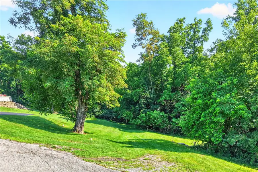 1715 Hoffman Ave., Ellwood City, PA 16117 - #2