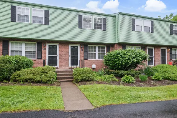 303 Laporte Court, Cranberry Twp, PA 16066