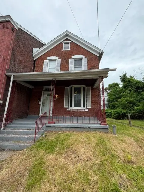 767 Anaheim St, Pittsburgh, PA 15219