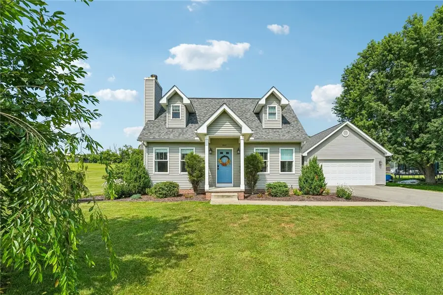 2412 S Jefferson Street, New Castle, PA 16102 - #2