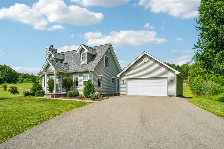 2412 S Jefferson Street, New Castle, PA 16102 - #3