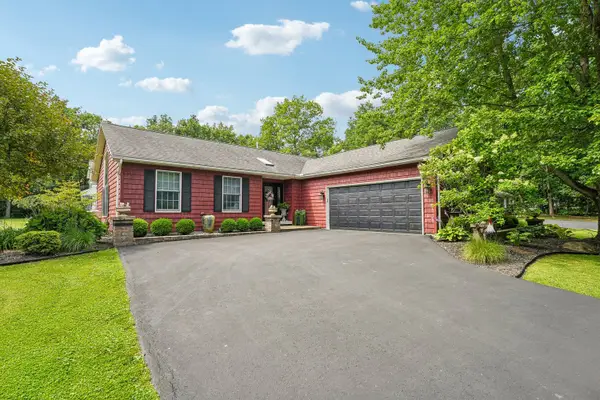 35 Woodlawn Drive, Clark, PA 16113