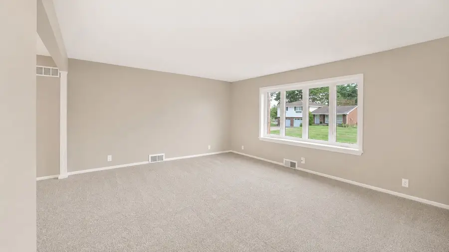 224 White Oak Drive, New Kensington, PA 15068 - #3