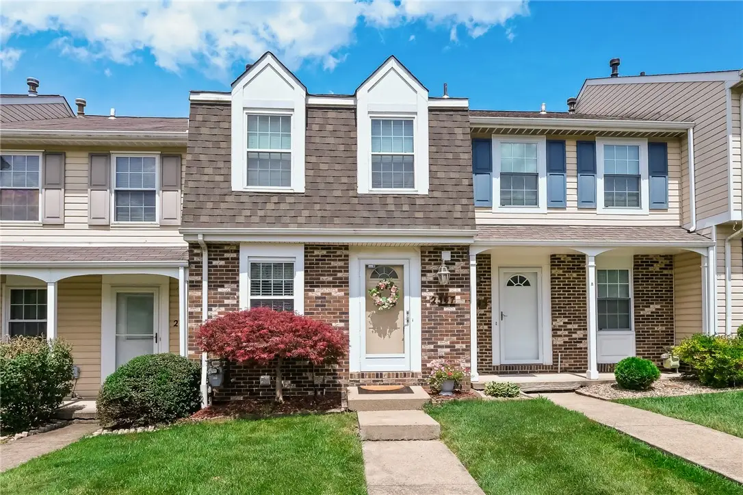 2547 Hawthorne Dr, Oakdale, PA 15071 - #1