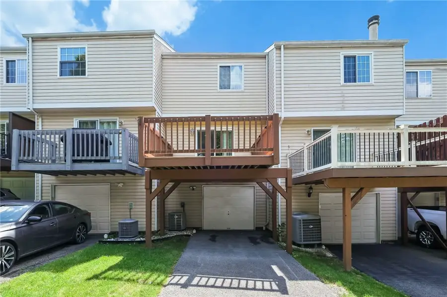 2547 Hawthorne Dr, Oakdale, PA 15071 - #3