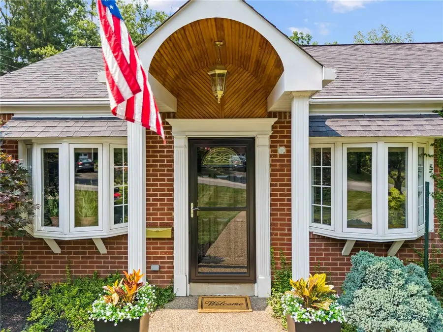 3208 Greenwald Rd, Bethel Park, PA 15102 - #2