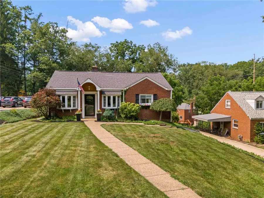 3208 Greenwald Rd, Bethel Park, PA 15102 - #3