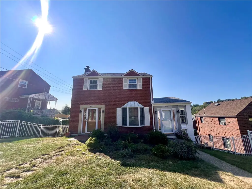 1532 Greencrest Dr, Pittsburgh, PA 15226 - #1
