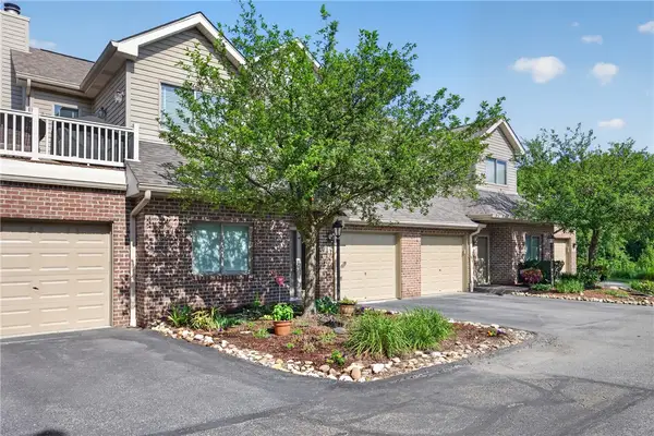 9106 Sundance Dr, Bridgeville, PA 15017