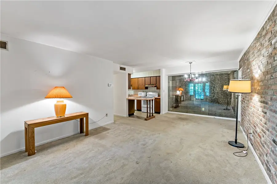 980 Chatham Park Dr #K, Pittsburgh, PA 15216 - #2