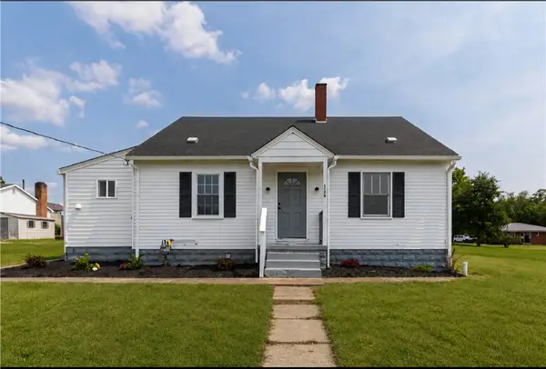 1179 Crucible Rd, Rices Landing Boro, PA 15357