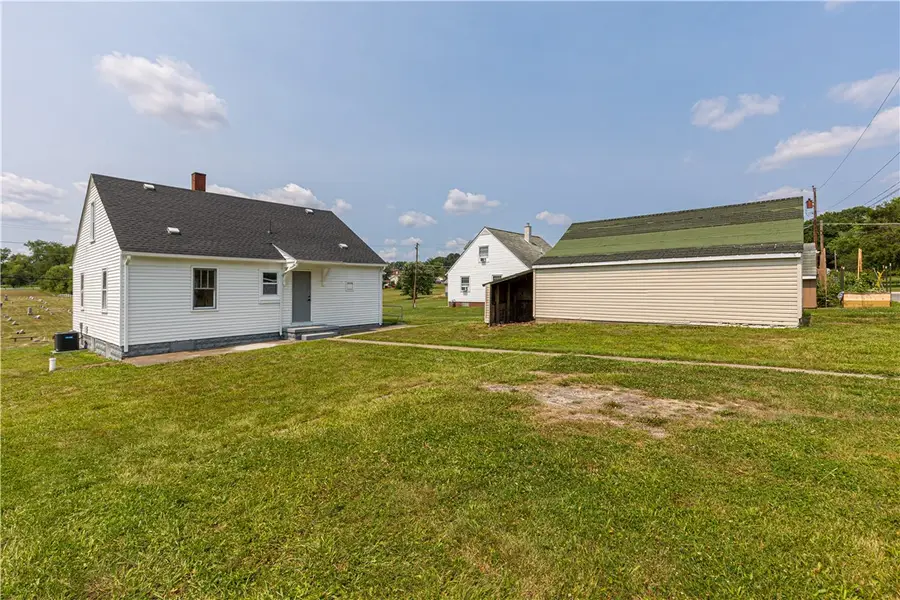 1179 Crucible Rd, Cumberland, PA 15357 - #3
