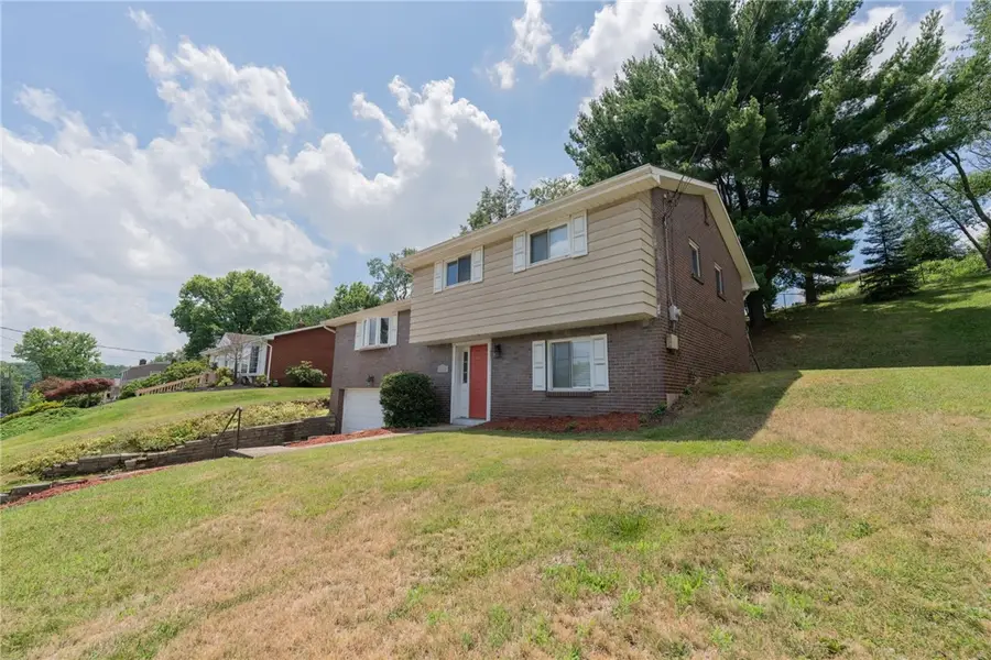 200 Foxcroft Rd, Pittsburgh, PA 15220 - #2