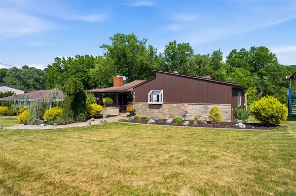 3577 S Park Rd, Bethel Park, PA 15102