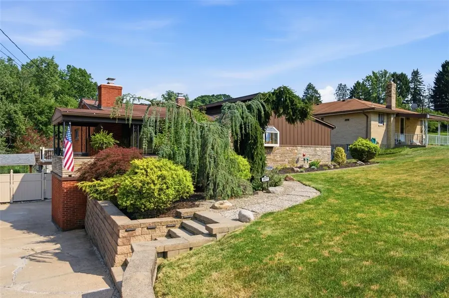 3577 S Park Rd, Bethel Park, PA 15102 - #2
