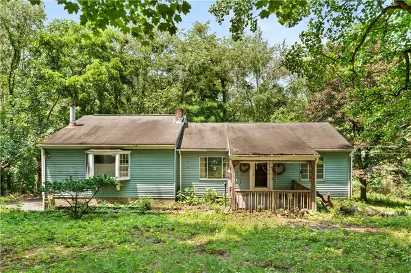237 Leslie Rd, Valencia, PA 16059