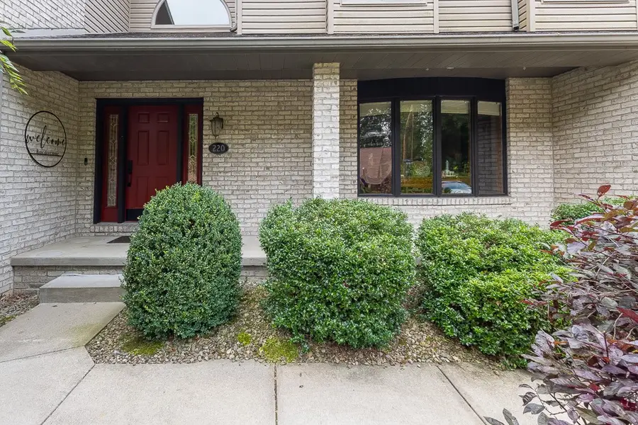 220 Thornwood Dr, Butler, PA 16001 - #3
