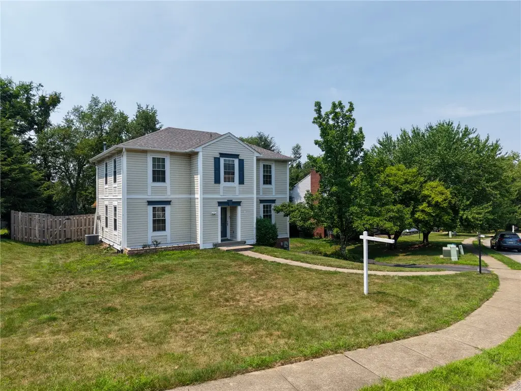 102 Bayberry Ln, Cranberry, PA 16066 - #1
