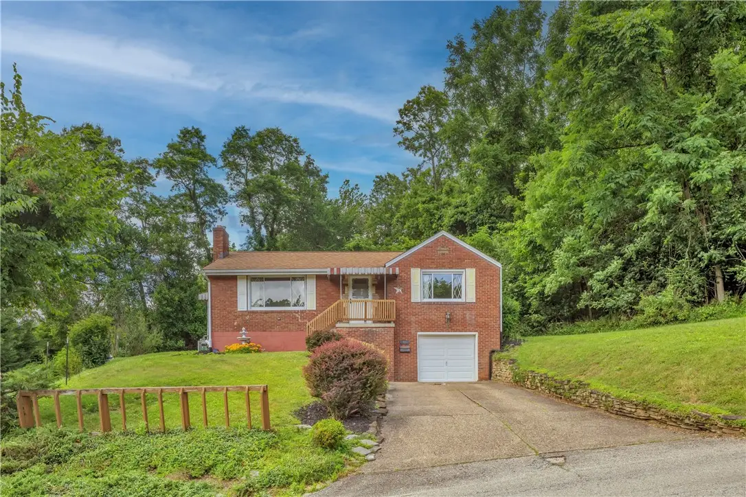 421 Orchard Dr, Pleasant Hills, PA 15236 - #1