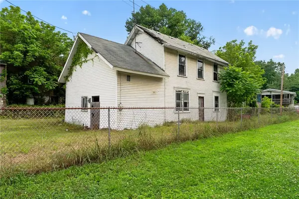 5 Short St, Smock, PA 15480