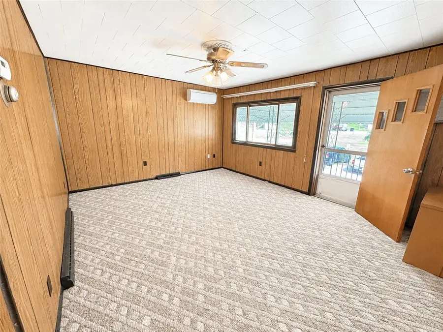 416 Grant St, Richeyville, PA 15358 - #3