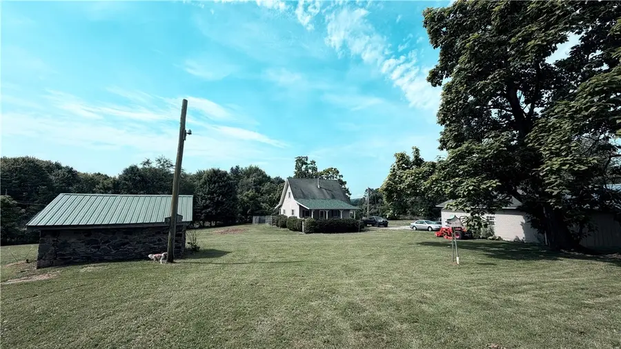 2307 Princeton Rd, New Castle, PA 16101 - #3