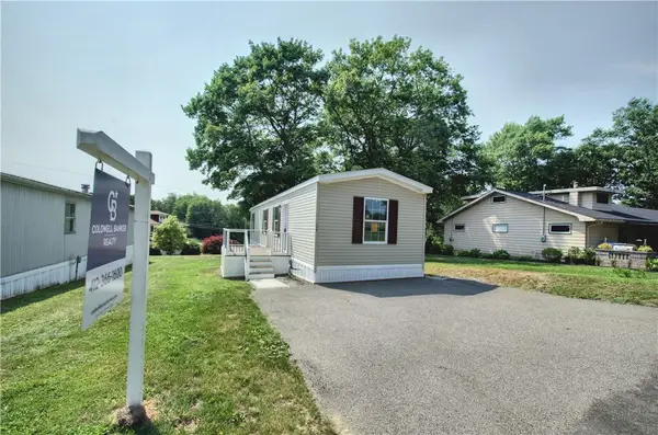 208 Cedar Ln, Valencia, PA 16059