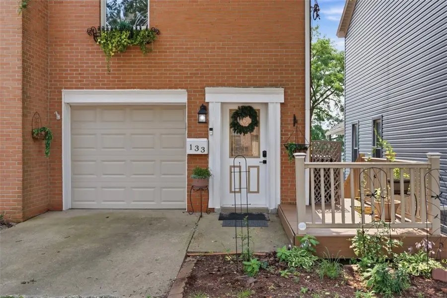133 Meridan St, Pittsburgh, PA 15211 - #2