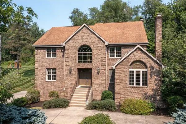 118 Wedgewood Dr, Gibsonia, PA 15044