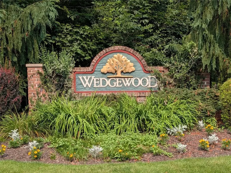 118 Wedgewood Dr, Gibsonia, PA 15044 - #2