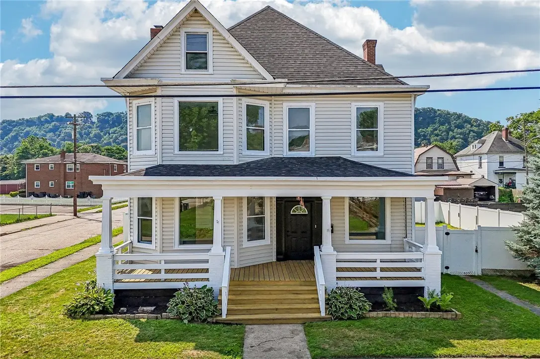 544 E 2nd Ave, Tarentum, PA 15084 - #1