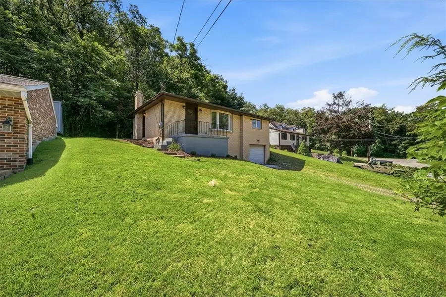 1994 Mckinney Rd, Monroeville, PA 15146 - #3