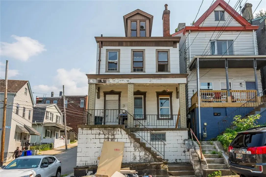 2332 Eccles St, Pittsburgh, PA 15210 - #1