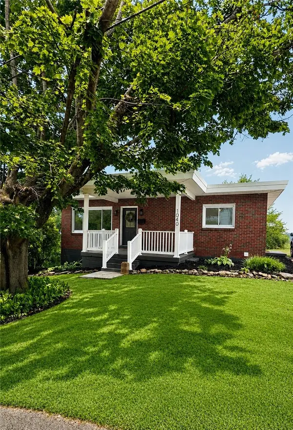 1040 Summit Dr, Greensburg, PA 15601