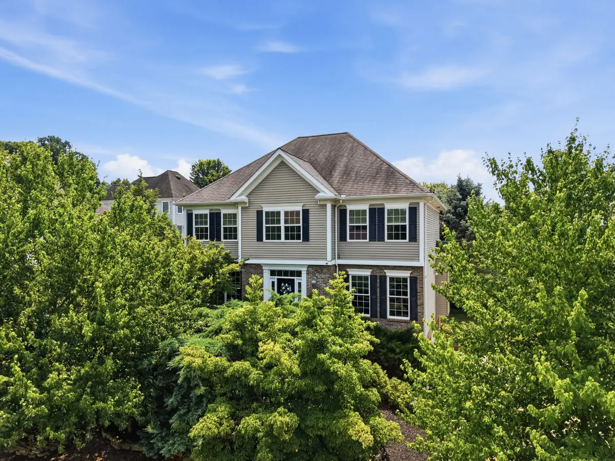 202 W Vanderbilt Drive, Mars, PA 16046 - #1