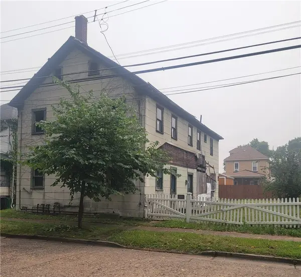 284 13th St, Ambridge, PA 15003