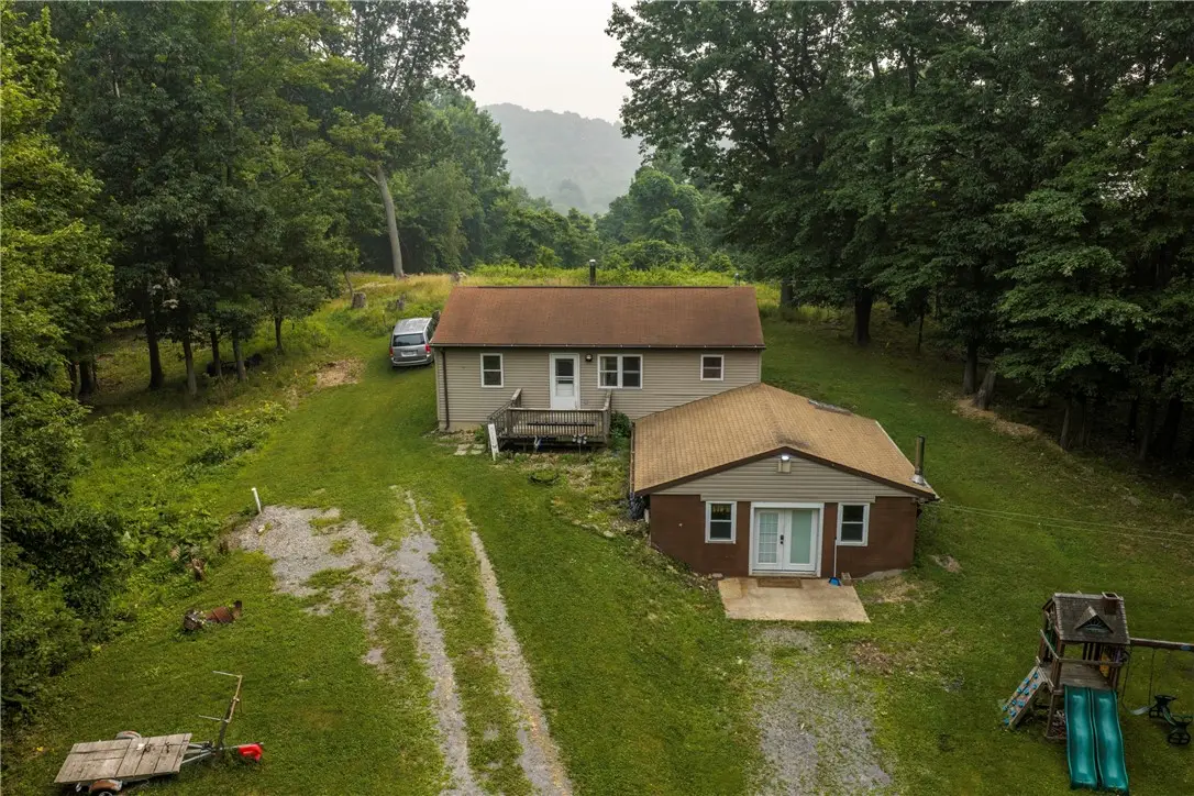 905 Branchton Rd, Boyers, PA 16020 - #1
