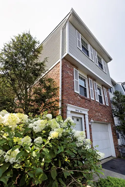 35 Shadow Dr, Pittsburgh, PA 15227 - #3