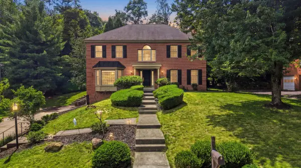 208 Virginia Manor Drive, Pittsburgh, PA 15215