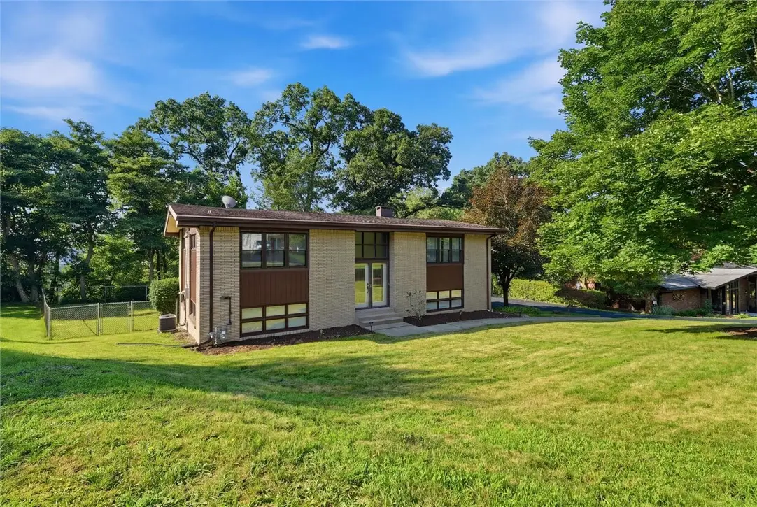 1718 Mountainview Dr, Monroeville, PA 15146 - #1