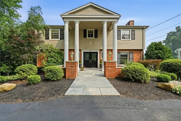 2625 Fairgreen Drive, Pittsburgh, PA 15241