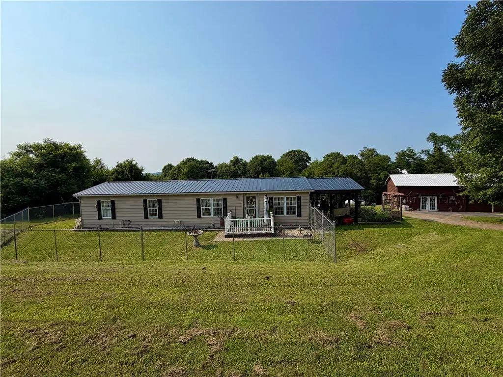 229 Gans Hill School Rd, Smithfield, PA 15478 - #1