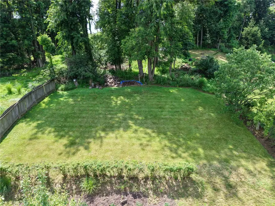 3003 Albine Drive, Glenshaw, PA 15116 - #3