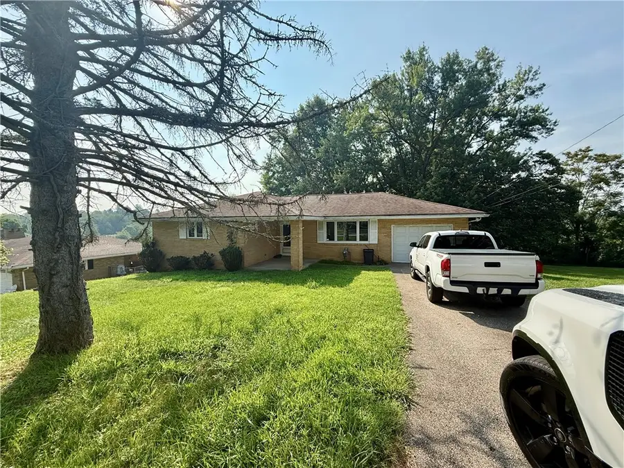 169 Webb Dr, Washington, PA 15301 - #2