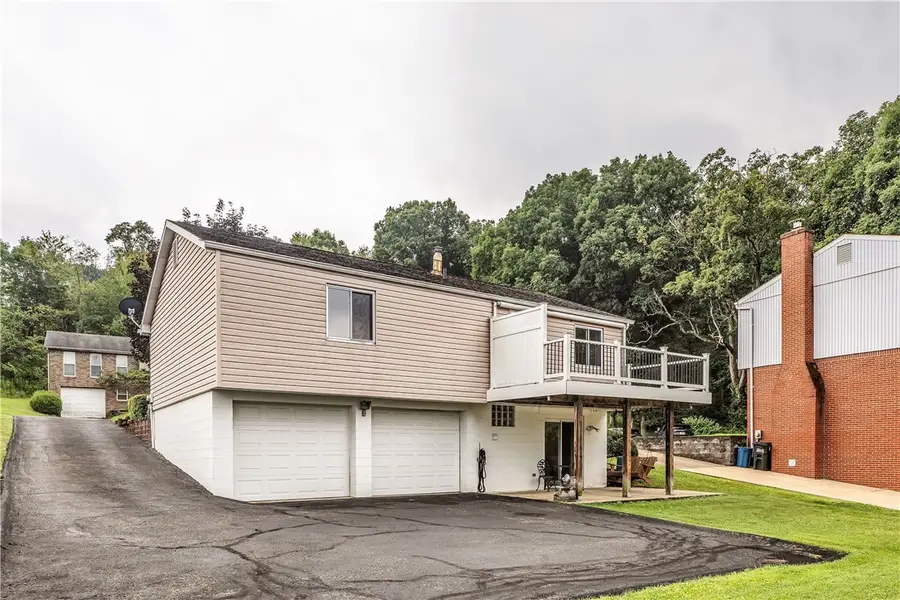 3 W. White Oak Drive, Delmont, PA 15626 - #3