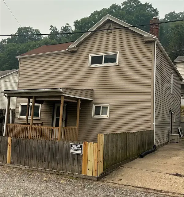 835 Hall St, Homestead, PA 15120