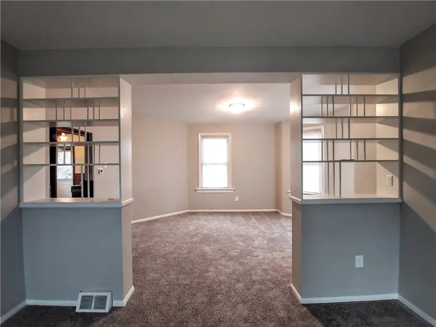 716 Main Street, Coraopolis, PA 15108 - #2