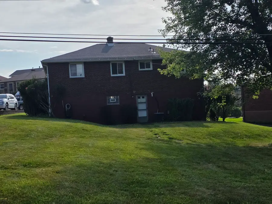 214 Bluemont Drive, West Mifflin, PA 15122 - #2
