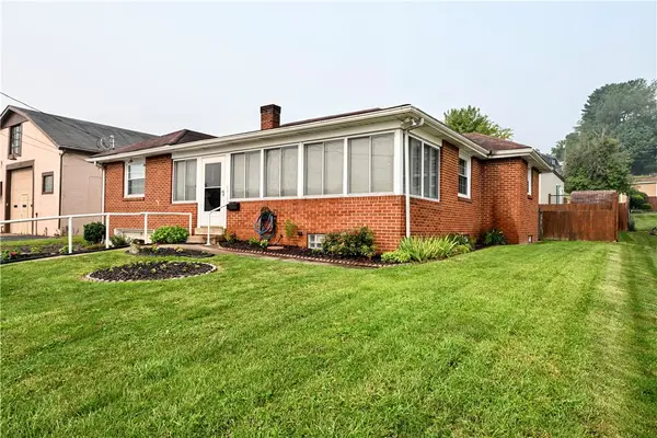 210 4th Ave, Monongahela, PA 15063